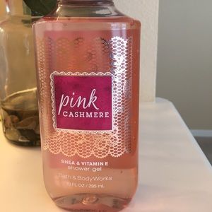 Pink Cashmere Shower Gel